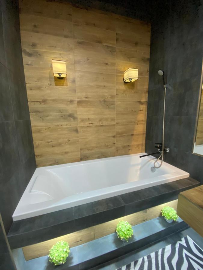 New Double Room Luxury Apartment In The Center Кишинів Екстер'єр фото