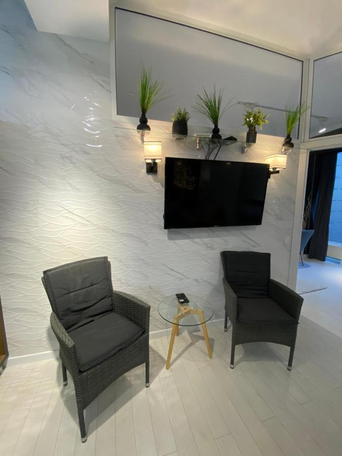 New Double Room Luxury Apartment In The Center Кишинів Екстер'єр фото