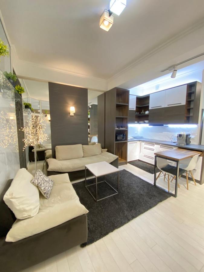 New Double Room Luxury Apartment In The Center Кишинів Екстер'єр фото